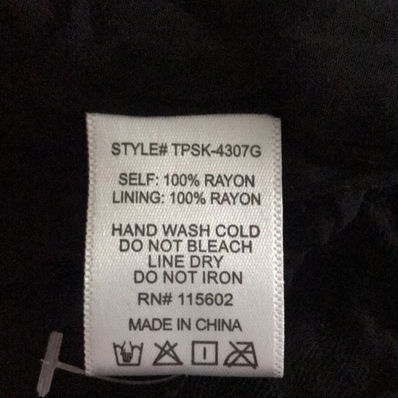 Skylar + Madison Black Leopard Print Mini Skirt Size Large - Picture 8 of 9